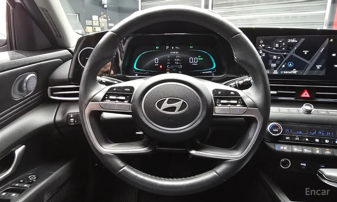 Фото 14 - Hyundai Avante