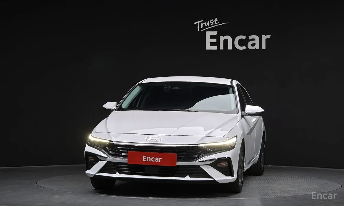 Фото 3 - Hyundai Avante