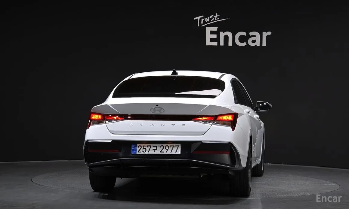 Фото 4 - Hyundai Avante