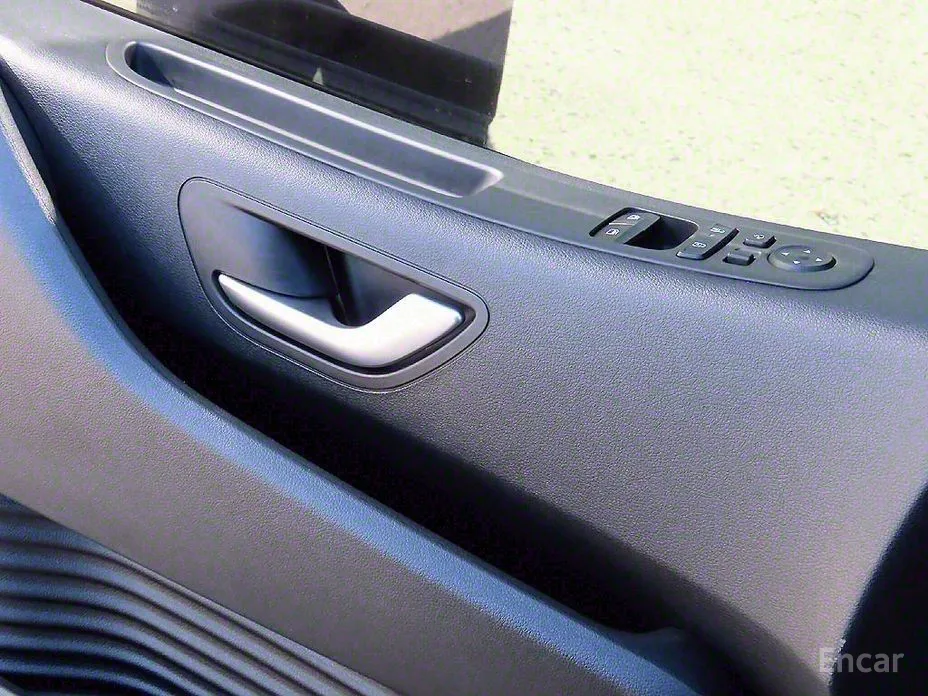 Фото 12 - Hyundai Staria