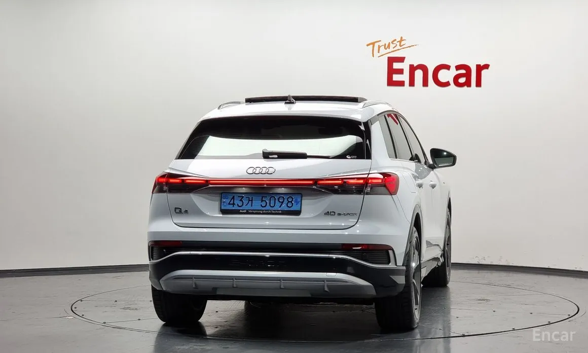 Фото 4 - Audi Q4 e-tron