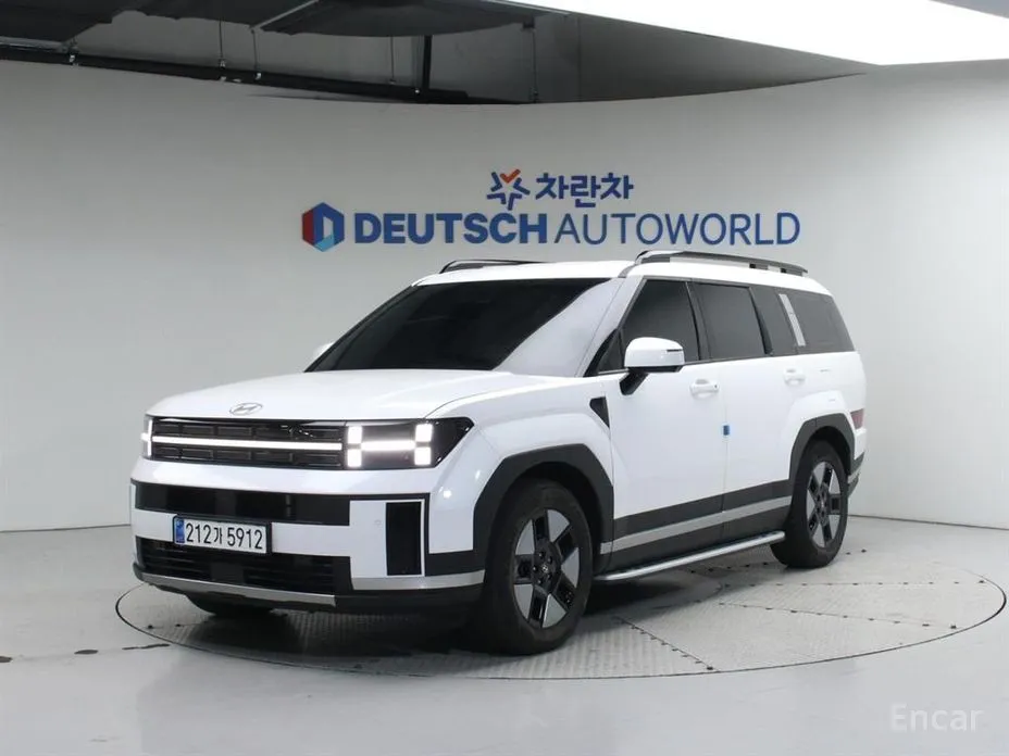 Photo 1 - Hyundai Santa Fe