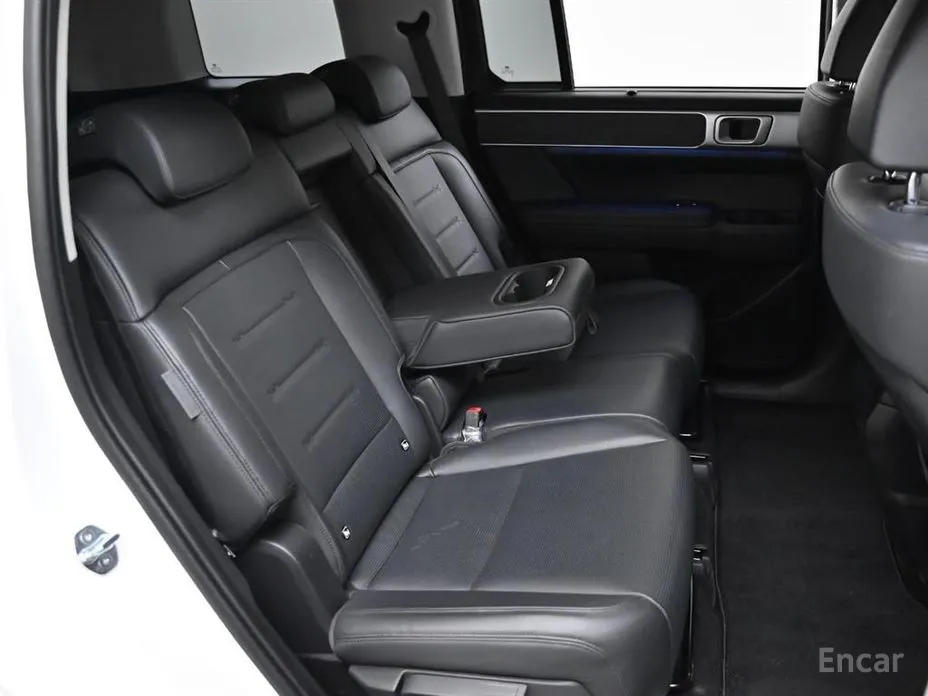 Photo 12 - Hyundai Santa Fe