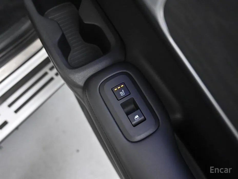 Photo 16 - Hyundai Santa Fe