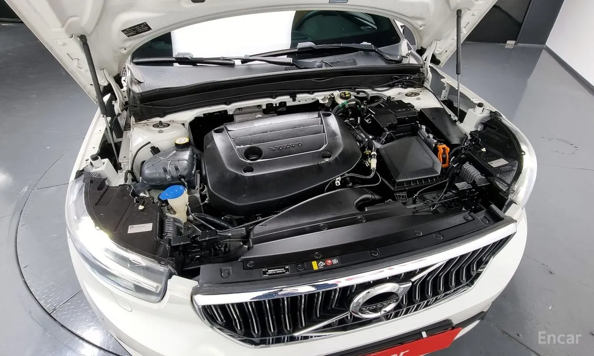 Фото 6 - Volvo XC40