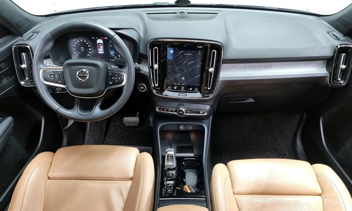 Фото 7 - Volvo XC40