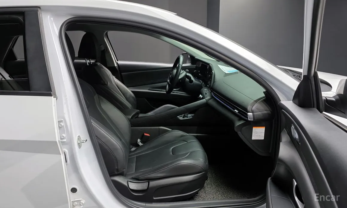 Фото 10 - Hyundai Avante