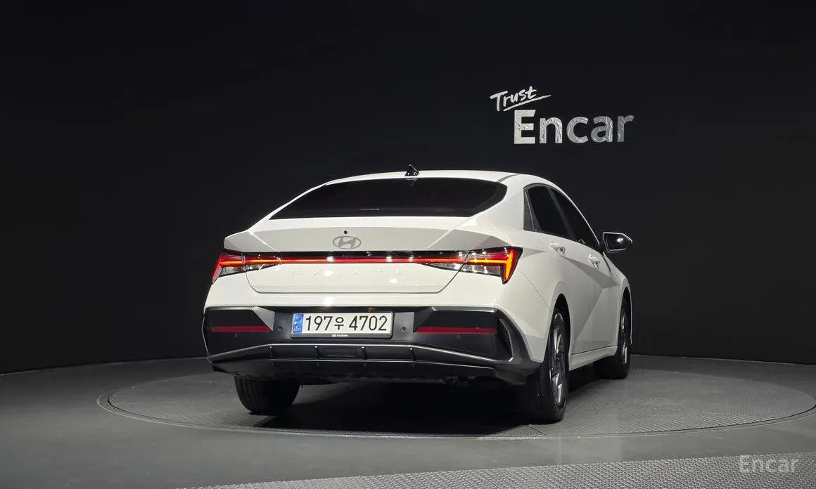 Фото 4 - Hyundai Avante