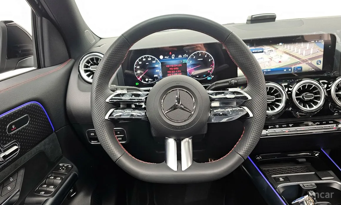 Фото 13 - Mercedes-Benz GLA-Class