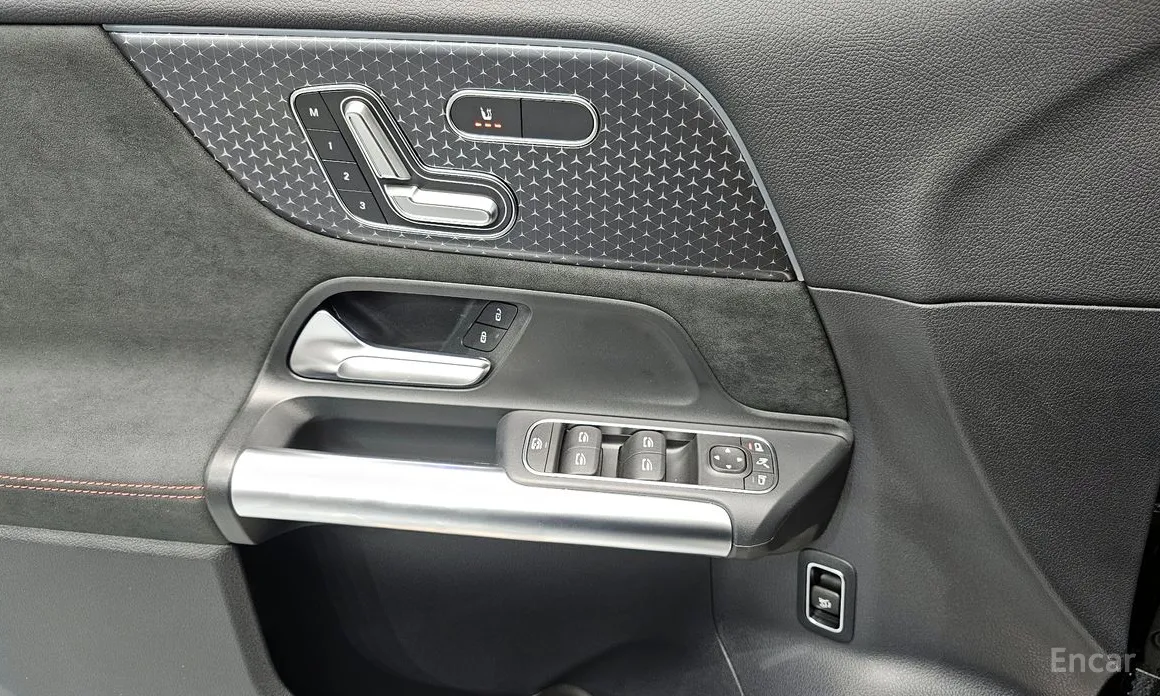 Фото 14 - Mercedes-Benz GLA-Class