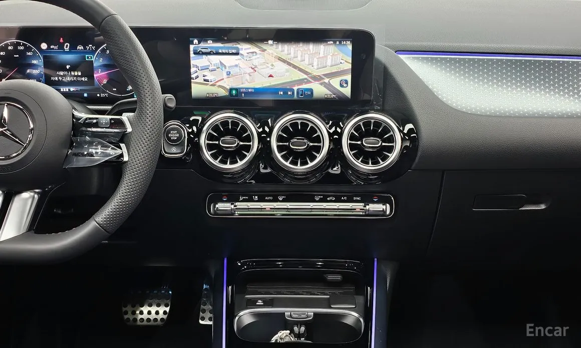 Фото 19 - Mercedes-Benz GLA-Class