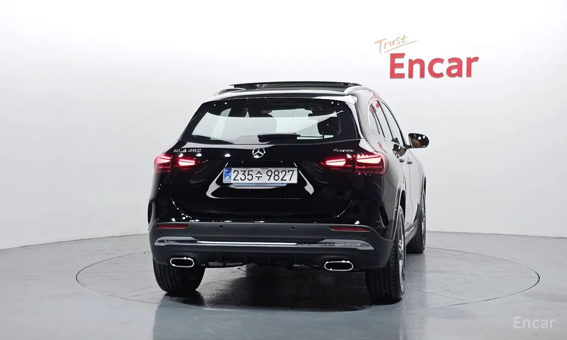 Фото 4 - Mercedes-Benz GLA-Class