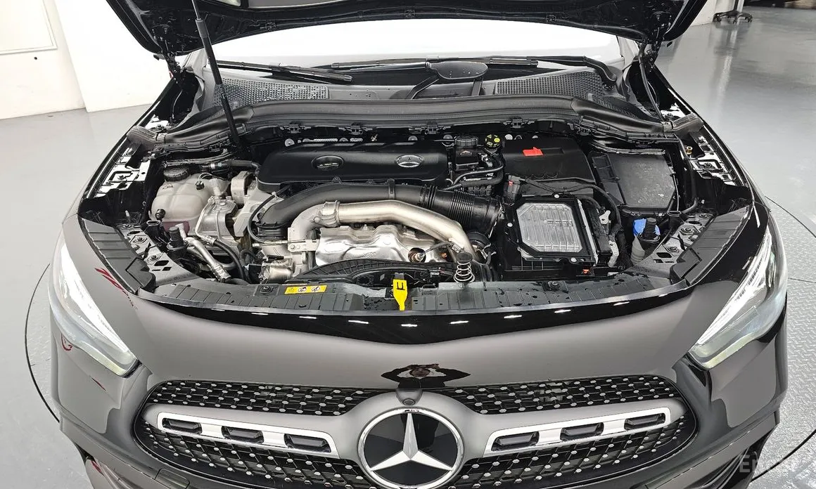 Фото 6 - Mercedes-Benz GLA-Class