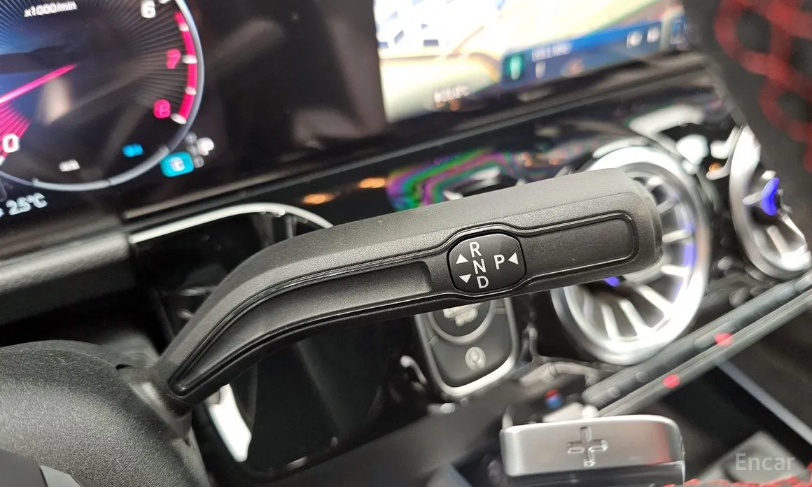 Фото 9 - Mercedes-Benz GLA-Class