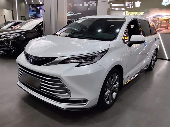 Фото 2 - Toyota Sienna