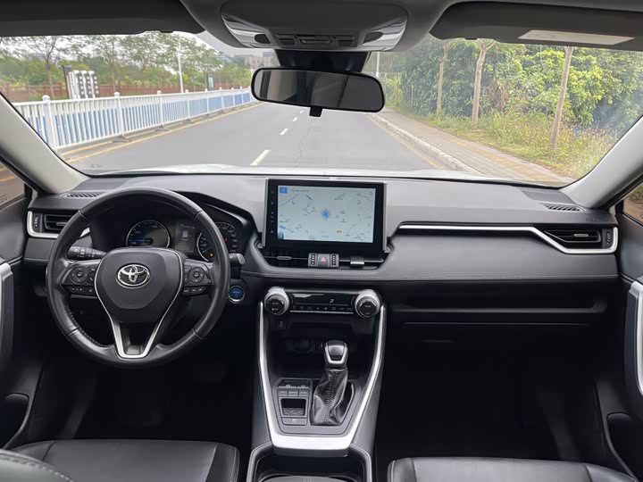 Фото 17 - Toyota Wildlander