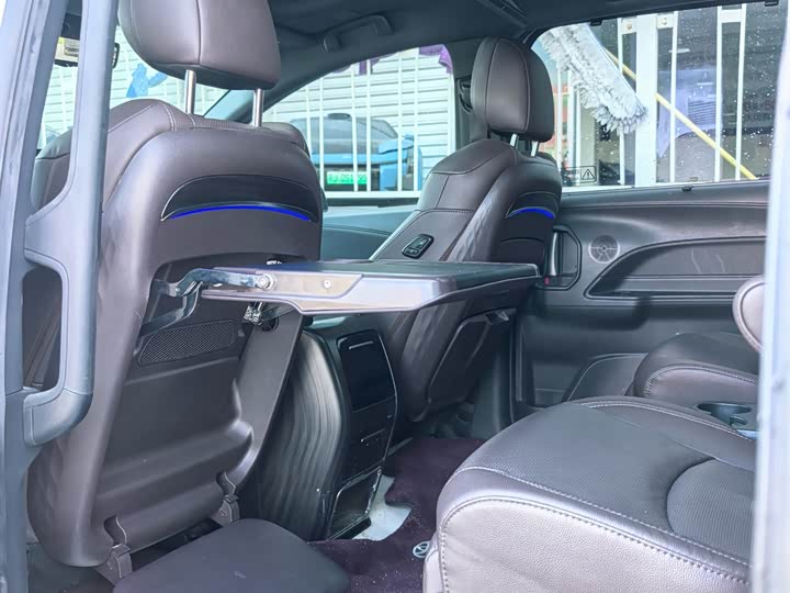 Фото 13 - Toyota Sienna