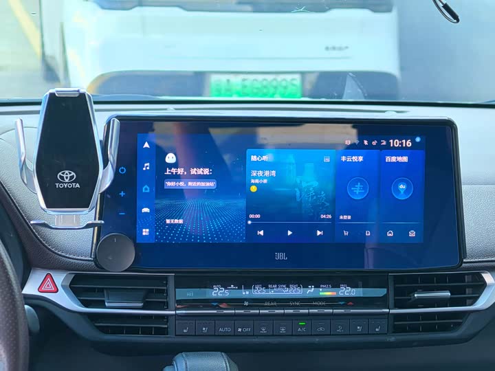 Фото 15 - Toyota Sienna