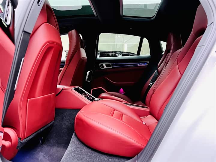 Фото 15 - Porsche Panamera