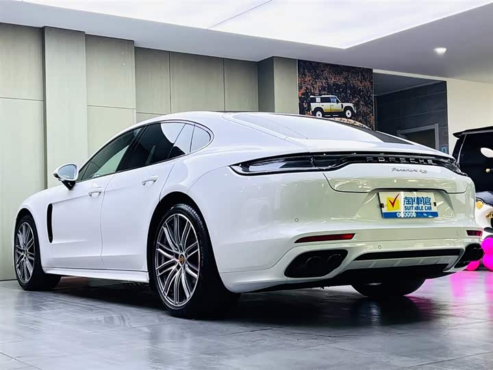 Фото 6 - Porsche Panamera