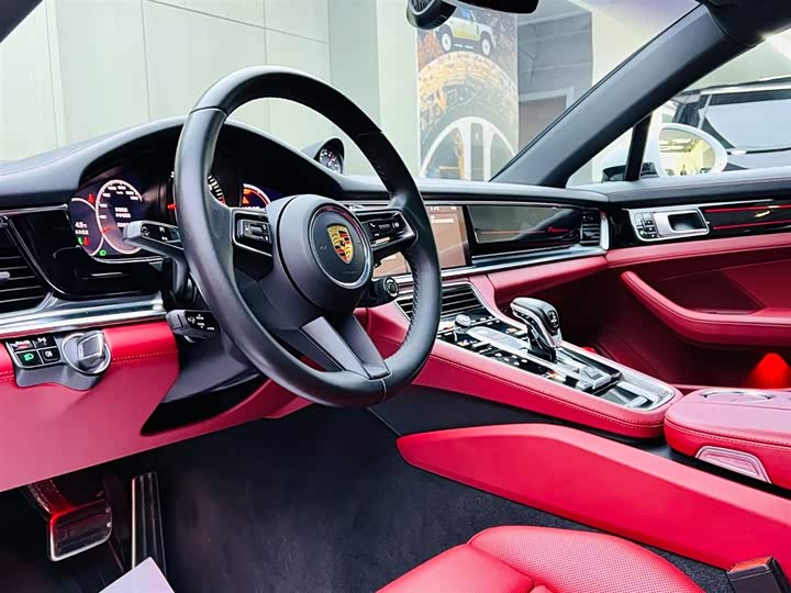 Фото 8 - Porsche Panamera