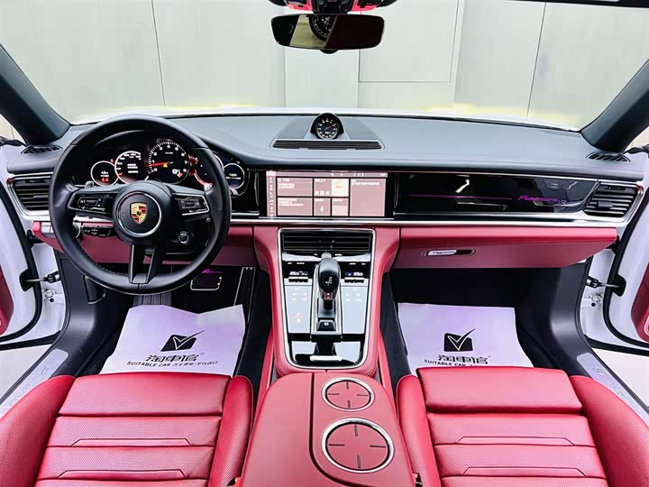 Фото 9 - Porsche Panamera