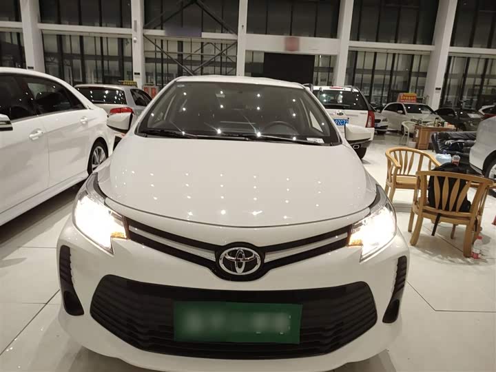 Фото 3 - Toyota Vios