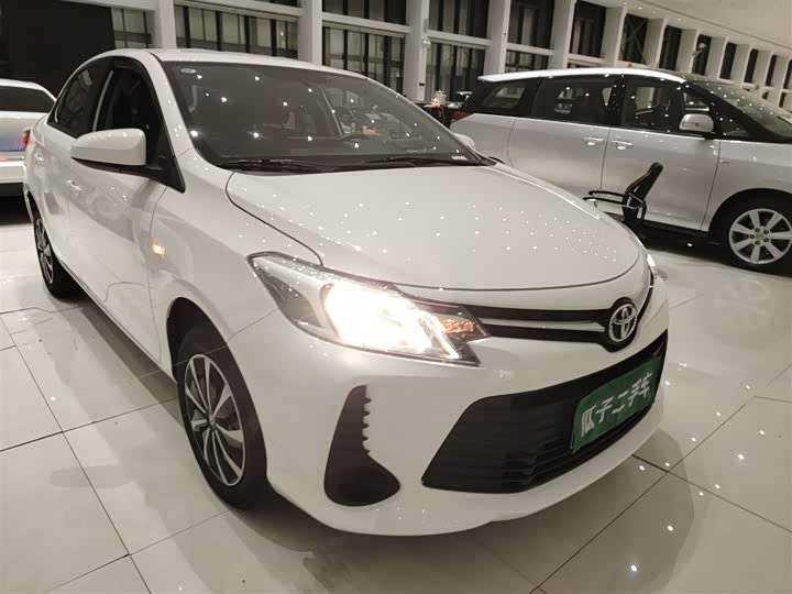 Фото 4 - Toyota Vios