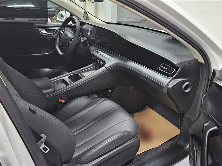 Фото 13 - Roewe D7