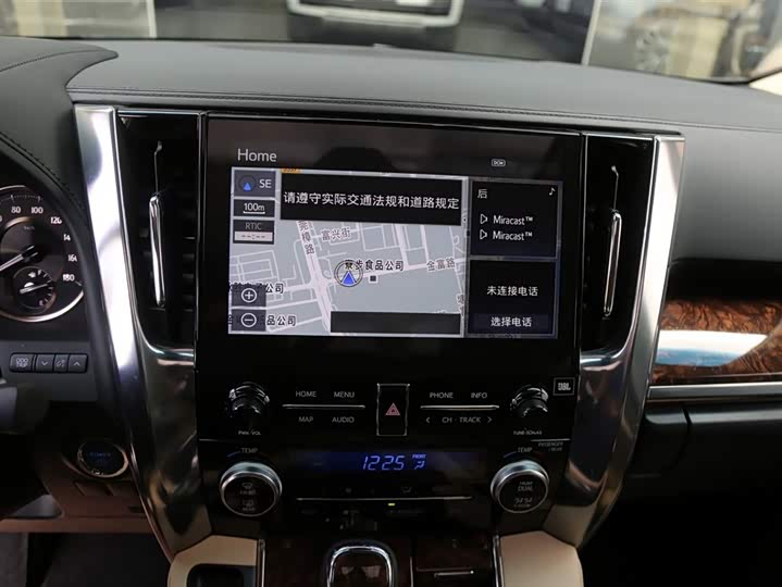 Фото 12 - Toyota Alphard