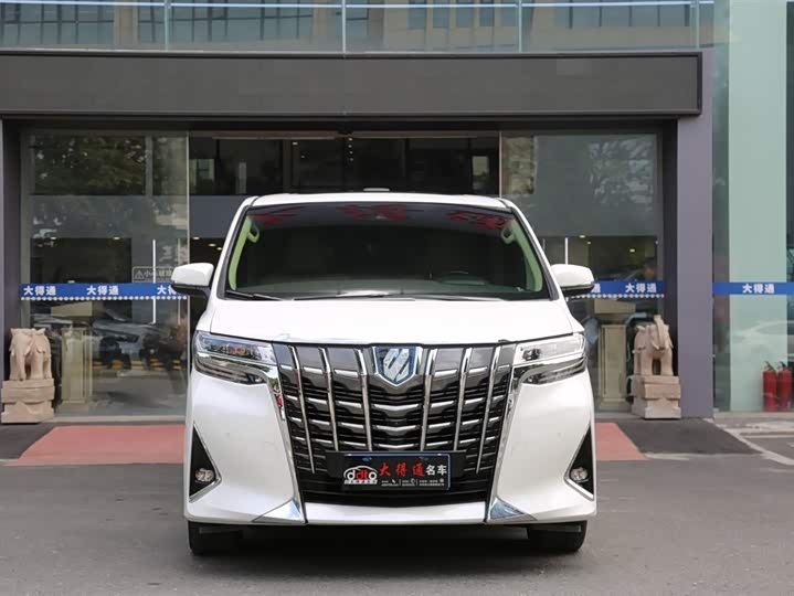 Фото 2 - Toyota Alphard