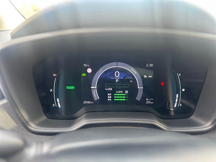 Фото 9 - Toyota Corolla