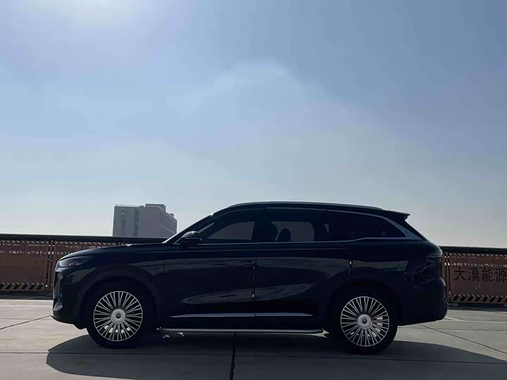 Фото 10 - Chery Tiggo 8L