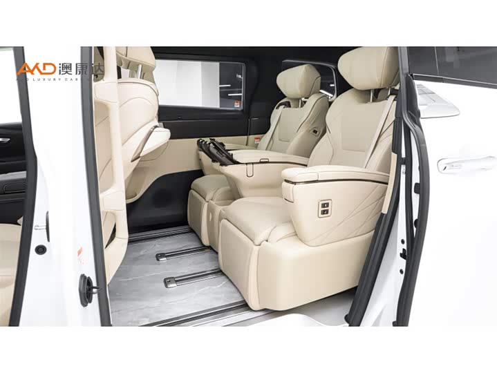 Фото 7 - Toyota Alphard