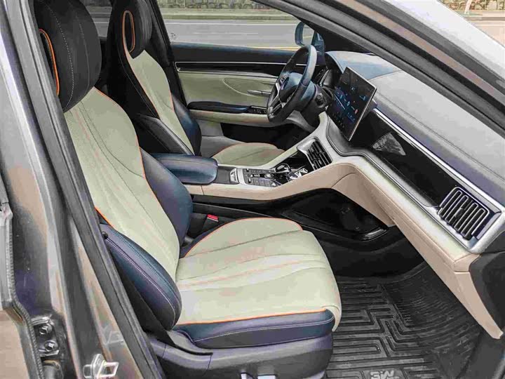 Фото 13 - BYD Song Plus Hybrid/EV