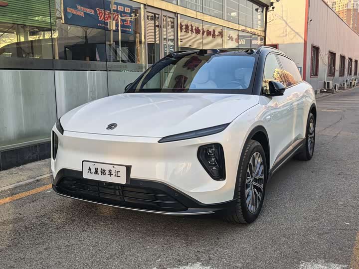 Фото 1 - Nio ES6