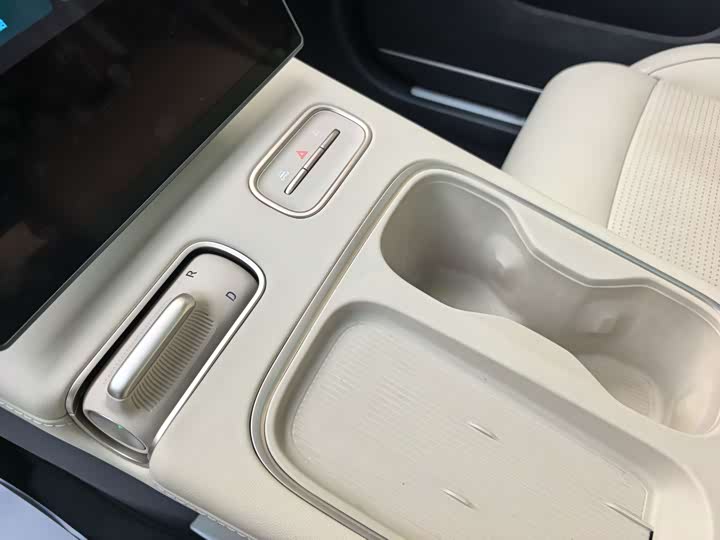 Фото 8 - Nio ES6