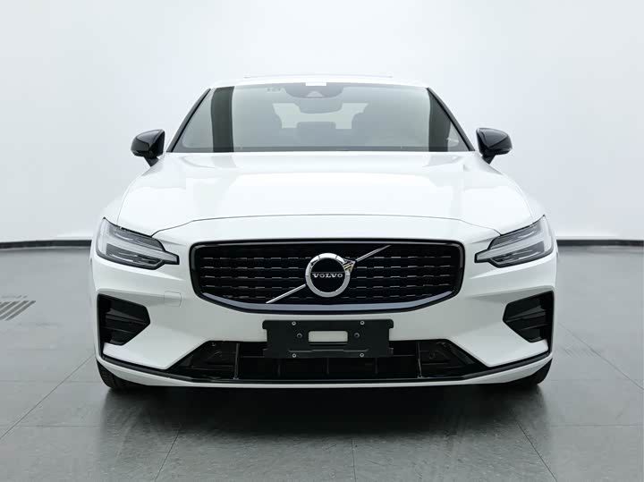 Фото 2 - Volvo S60