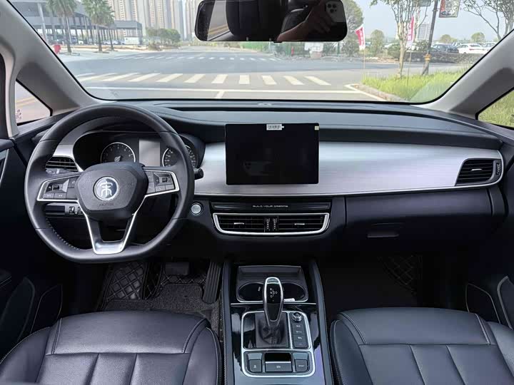 Фото 14 - BYD Song Max