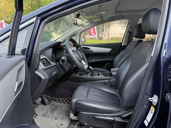 Фото 15 - BYD Song Max