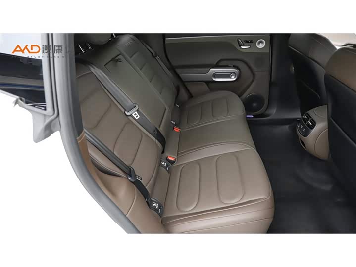 Фото 8 - Smart #5