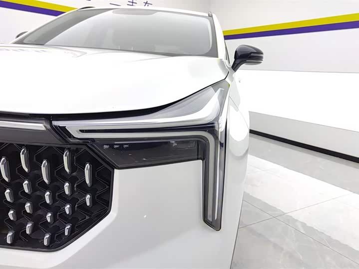 Фото 5 - Bestune T55