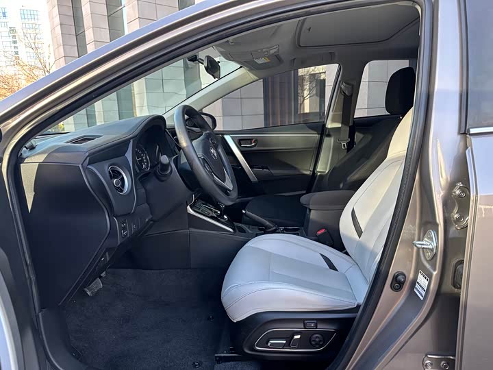 Фото 6 - Toyota Corolla Hybrid