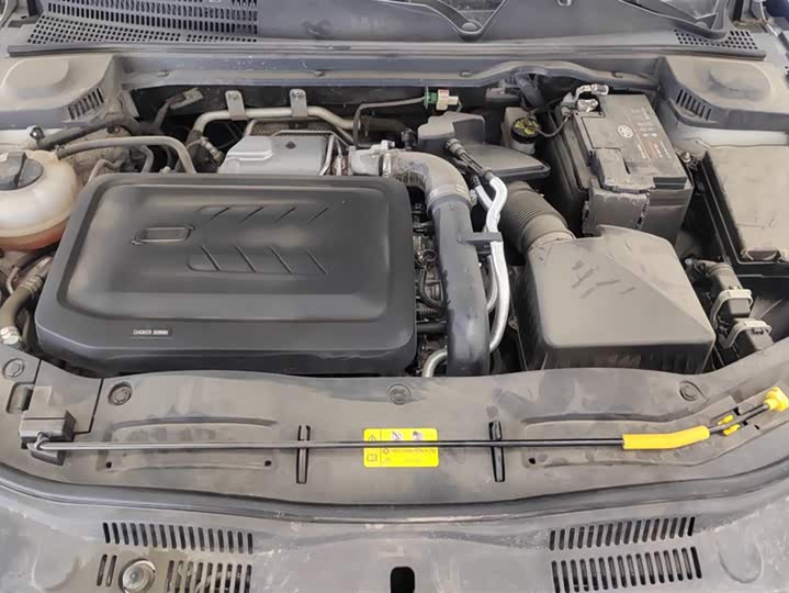 Фото 10 - Bestune B70