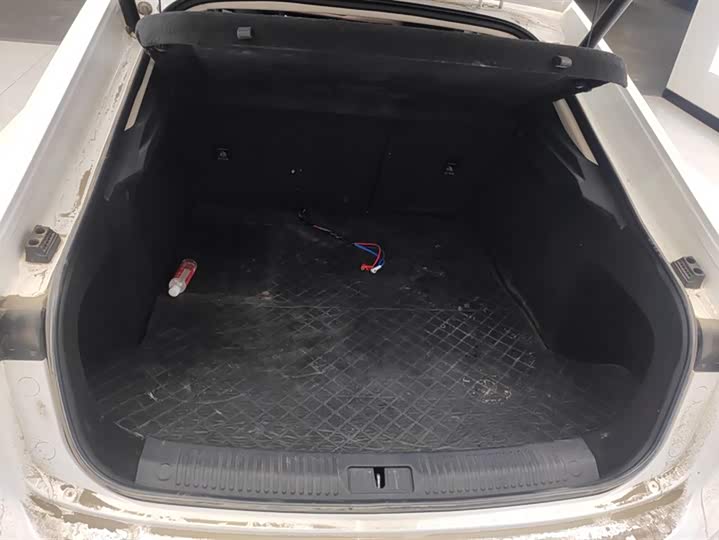 Фото 4 - Bestune B70