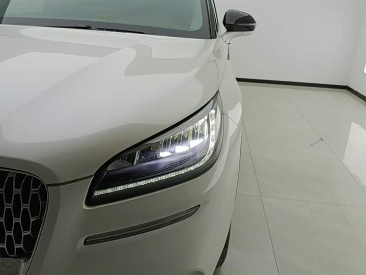 Фото 5 - Lincoln Corsair