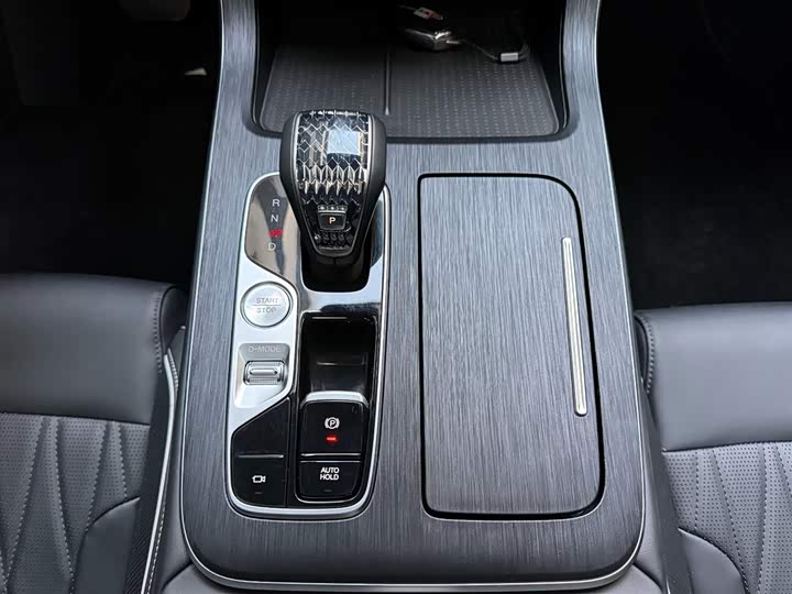 Фото 15 - GAC Trumpchi GS8