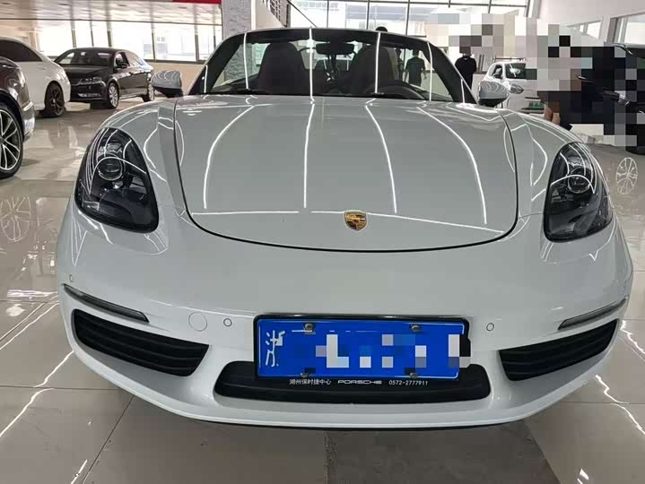 Фото 2 - Porsche 718