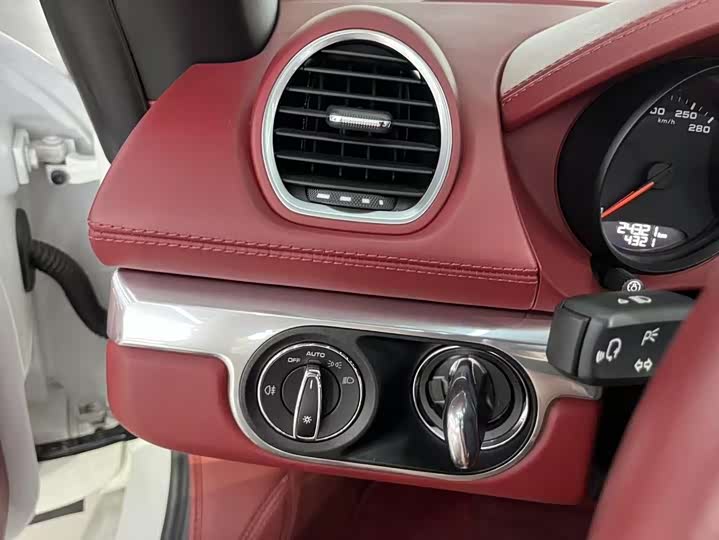 Фото 9 - Porsche 718