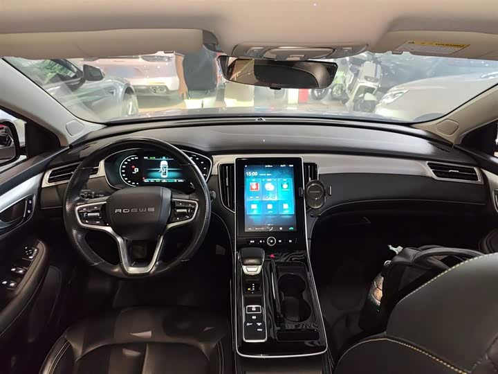 Фото 10 - Roewe i6 Max EV